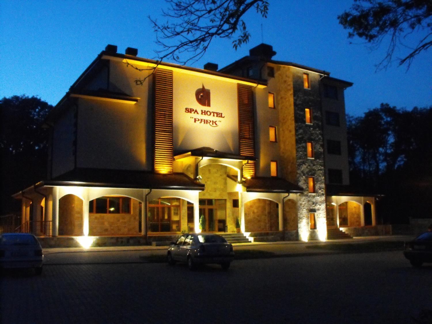Hotel Park Карнобат Екстериор снимка